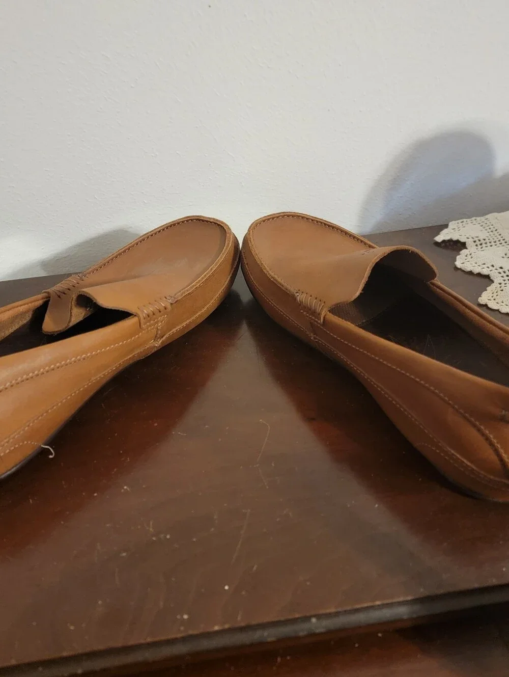 Olukai Men's Kulana Loafer Sz 9 Brown Tan Leather Casual Moc Slip On Shoe